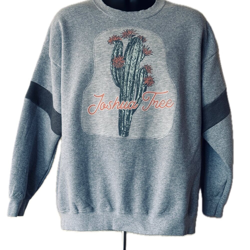 JOSHUE TREE - UPCYCLED CREW NECK SWEATSHIRT